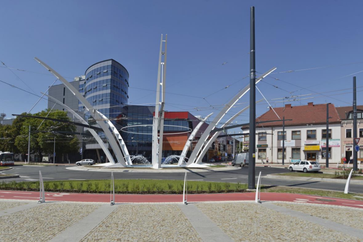 Okružní křižovatka U Koruny, Hradec Králové