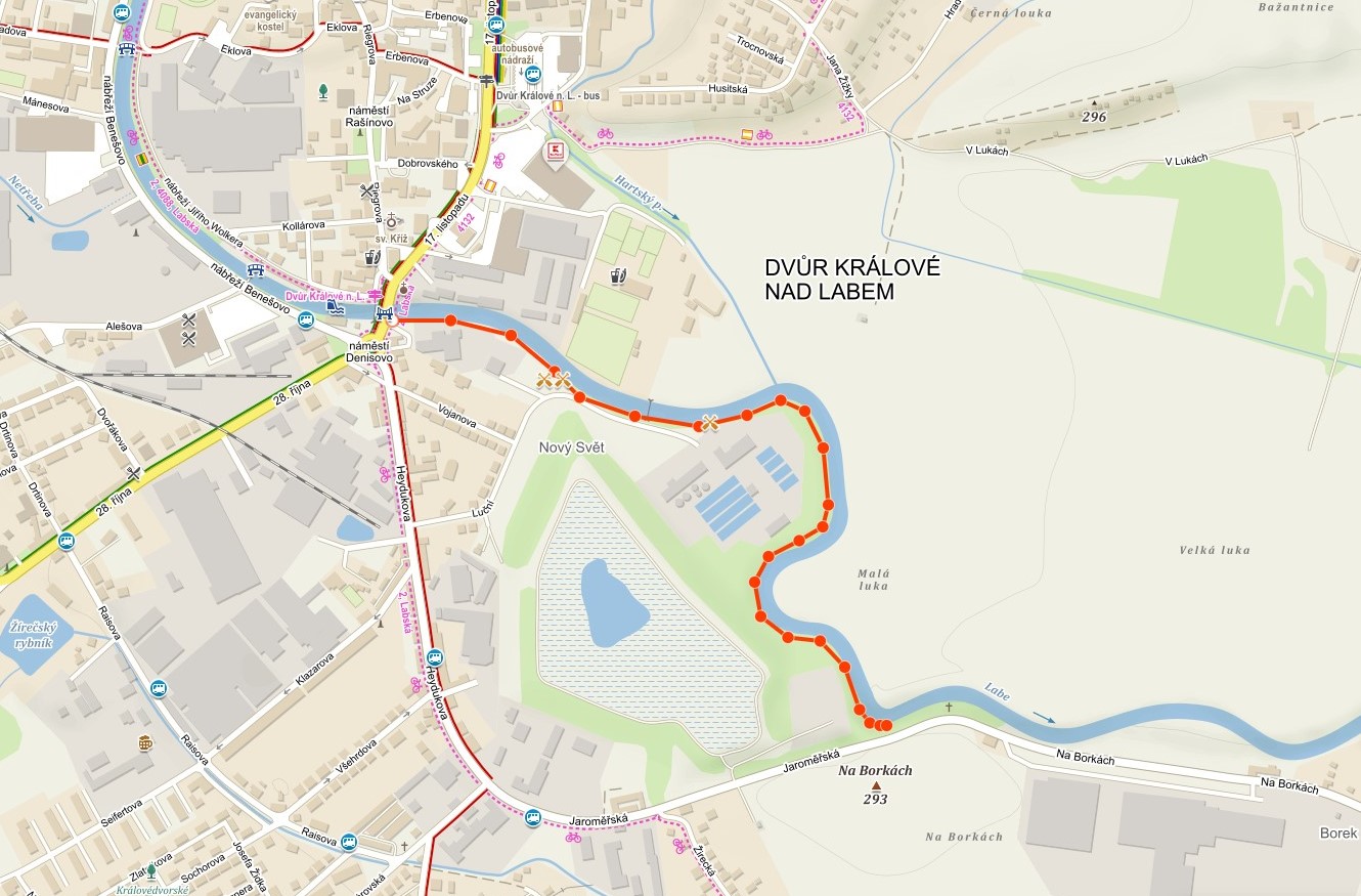 Od mostu Jana Opletala jde dojít kolem ČOV až ke skále na Borkách